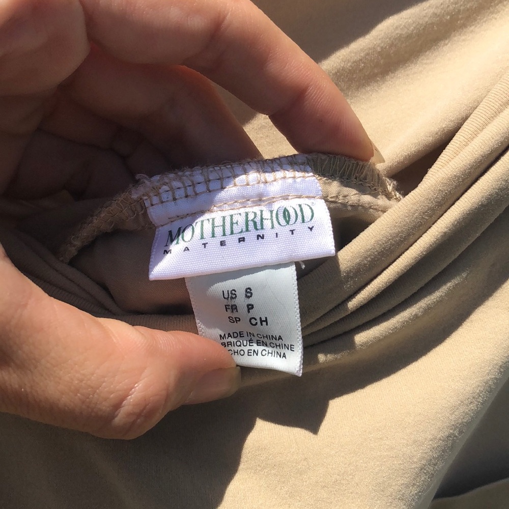 Maternity capris - Picture 3 of 3